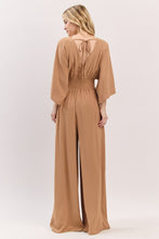 Cargar imagen en el visor de la galería, Jumpsuit Camel de Caída Fluida