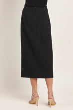 Cargar imagen en el visor de la galería, Falda Midi Negra con Botones Dorados y Abertura Frontal