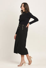 Cargar imagen en el visor de la galería, Falda Midi Negra con Botones Dorados y Abertura Frontal