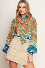 Cargar imagen en el visor de la galería, Blusa estampada