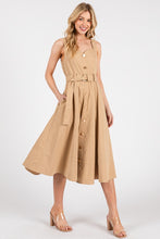 Cargar imagen en el visor de la galería, Vestido beige con cinturon