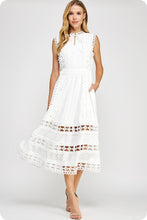 Cargar imagen en el visor de la galería, Vestido midi blanco