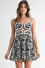 Cargar imagen en el visor de la galería, Vestido mini negro