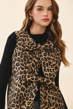 Cargar imagen en el visor de la galería, Vest animal print