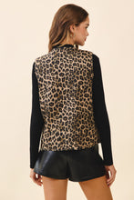 Cargar imagen en el visor de la galería, Vest animal print