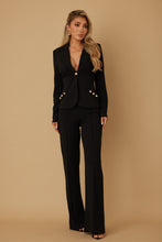 Cargar imagen en el visor de la galería, Blazer y pantalón negro con botones dorados