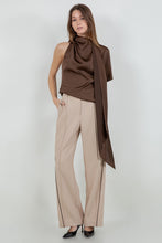 Cargar imagen en el visor de la galería, Top asimetrico marrron