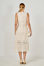Cargar imagen en el visor de la galería, Vestido Midi Beige en Encaje