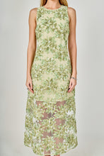 Cargar imagen en el visor de la galería, Vestido Midi Verde con Aplicaciones Florales 3D