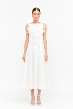 Cargar imagen en el visor de la galería, Vestido Midi Blanco con Encaje Floral