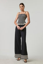 Cargar imagen en el visor de la galería, Set de top y pantalon