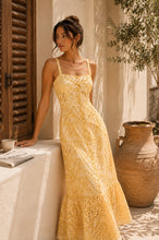 Cargar imagen en el visor de la galería, Vestido maxi amarillo