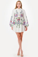 Cargar imagen en el visor de la galería, Vestido Corto Floral con Cinturón