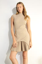 Cargar imagen en el visor de la galería, Vestido beige