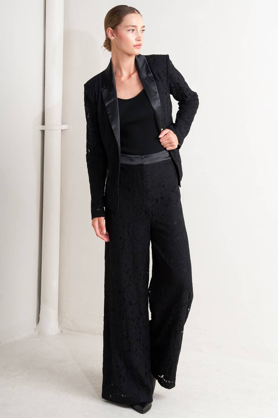 Set de chaqueta y pantalon de encaje