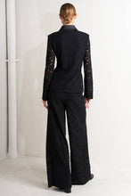 Cargar imagen en el visor de la galería, Set de chaqueta y pantalon de encaje