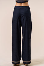 Cargar imagen en el visor de la galería, Jean bordado